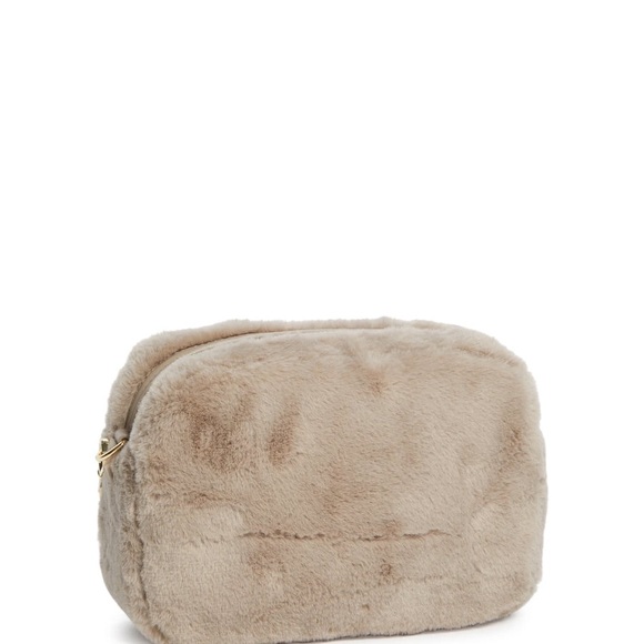 NWT GUESS Vanna Faux Fur (Clutch) – Luxe Gold-Tone Hardware Rhinestone Detail - Picture 2 of 11